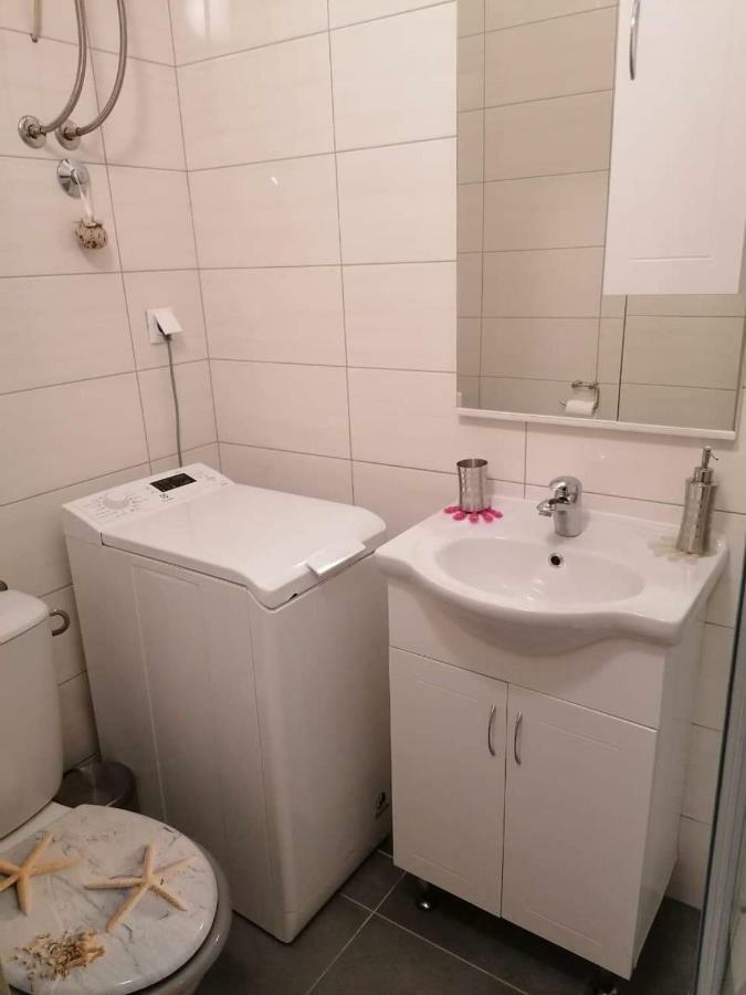 Apartman Miki Pula Luaran gambar