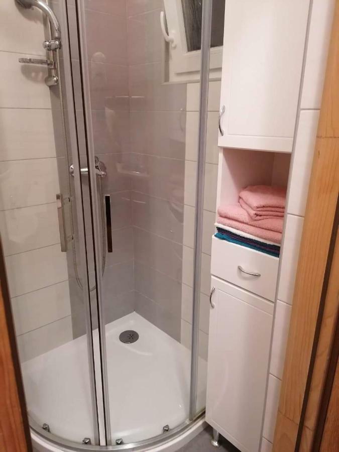 Apartman Miki Pula Luaran gambar